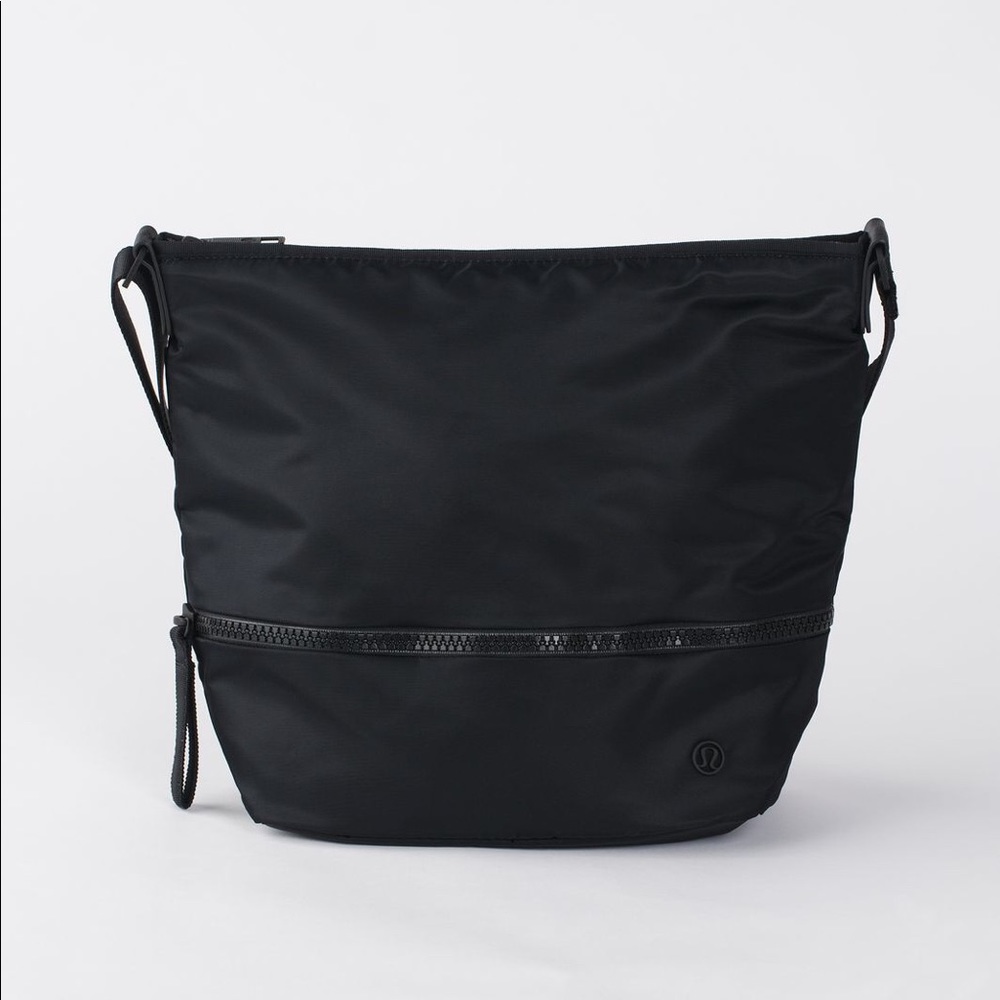 Lululemon Go Lightly Shoulder Bag